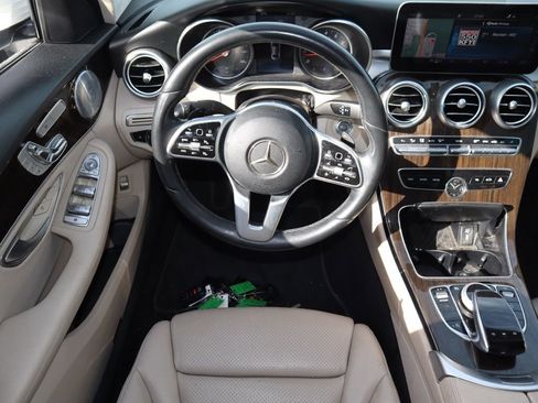 Used 2019 Mercedes-Benz C 300 4MATIC Sedan image 5