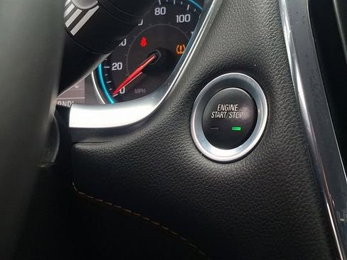 Used 2018 Chevrolet Traverse LT FWD image 22