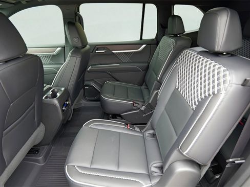 New 2026 GMC Acadia Denali w/ Super Cruise Package image 23