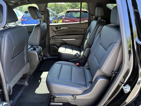 Used 2024 Chevrolet Traverse LT AWD/4WD image 12