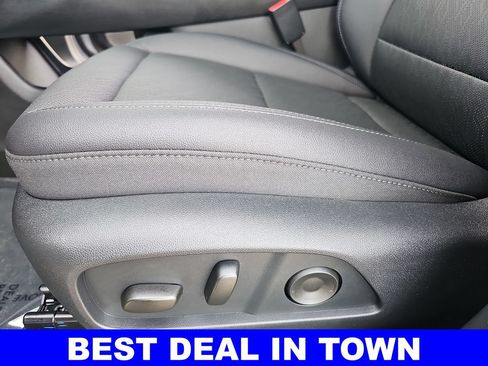New 2026 Chevrolet Equinox LT FWD image 19
