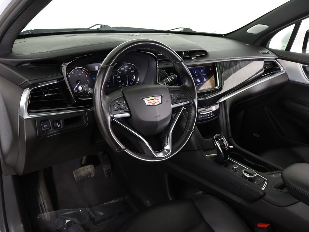 Used 2023 Cadillac XT6 Premium Luxury AWD/4WD image 33