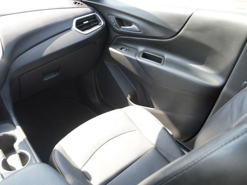 Used 2020 Chevrolet Equinox LT w/ Midnight Edition FWD image 16