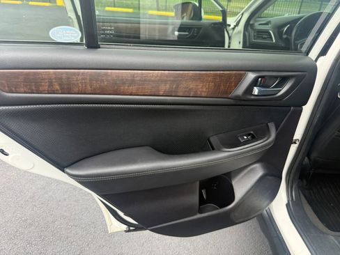 Used 2016 Subaru Outback 2.5i Limited AWD/4WD image 33