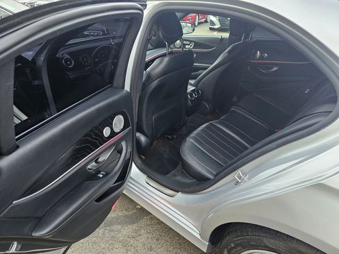 Used 2017 Mercedes-Benz E 300 image 16