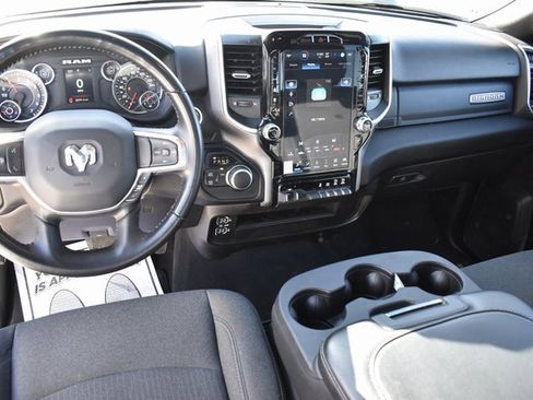 Used 2024 RAM 2500 Big Horn w/ Sport Appearance Package image 19