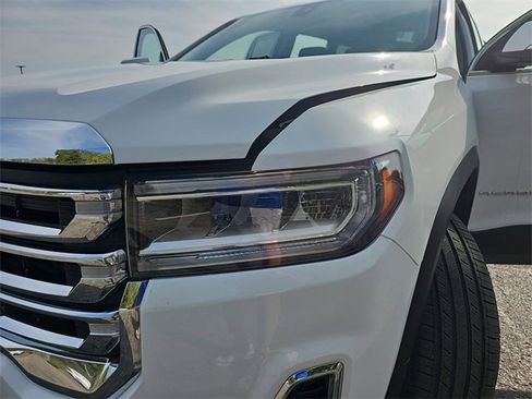 Certified 2023 GMC Acadia SLE w/ Driver Convenience Package image 32