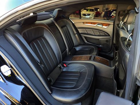 Used 2013 Mercedes-Benz CLS 550 w/ Premium I Pkg image 29