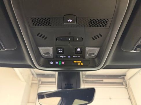 Used 2022 Cadillac XT5 Sportv w/ Technology Package image 23