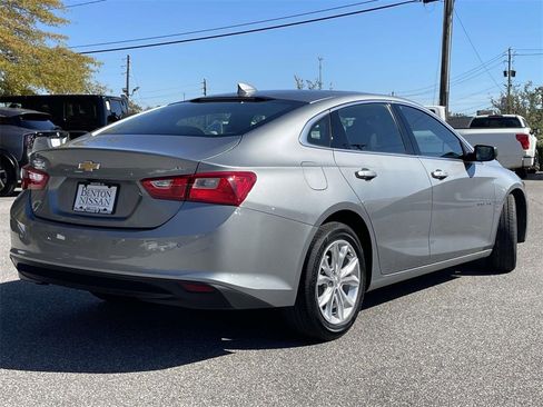 Used 2024 Chevrolet Malibu LT image 3