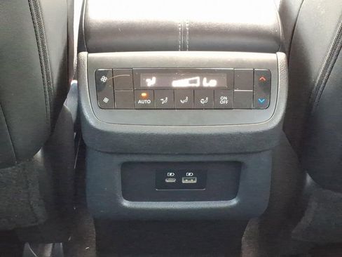 Used 2023 Nissan Pathfinder SL FWD image 33