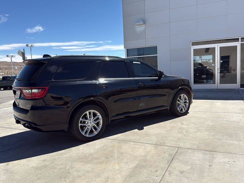 Used 2023 Dodge Durango GT RWD image 9