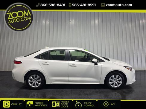 Used 2023 Toyota Corolla LE FWD image 1