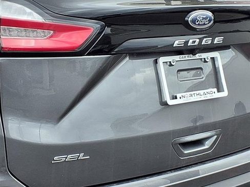 Used 2024 Ford Edge SEL AWD/4WD image 23