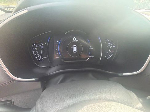 Used 2019 Hyundai Santa Fe AWD image 32