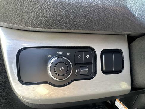 Used 2020 Mercedes-Benz Sprinter 3500 image 67