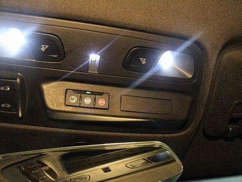 Used 2022 Chevrolet Camaro LT image 21