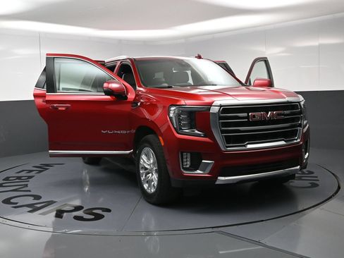 Used 2023 GMC Yukon SLT w/ SLT Premium Package AWD/4WD image 22