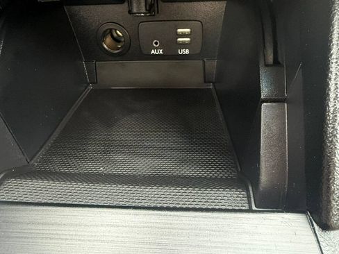 Used 2016 Subaru Outback 2.5i Limited AWD/4WD image 35