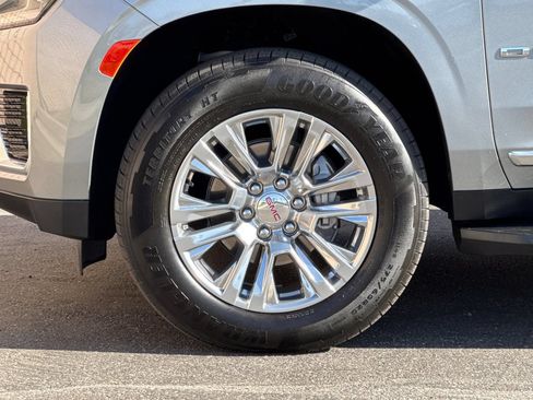 Certified 2024 GMC Yukon Denali AWD/4WD image 28