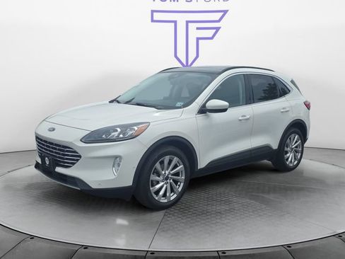 Certified 2021 Ford Escape Titanium w/ Titanium Elite Package AWD/4WD image 1