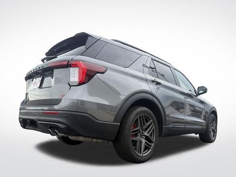 Used 2026 Ford Explorer ST w/ Sun And Sound Package AWD/4WD image 9