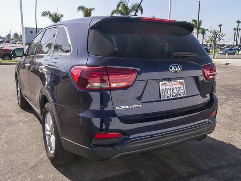 Used 2020 Kia Sorento LX FWD image 7