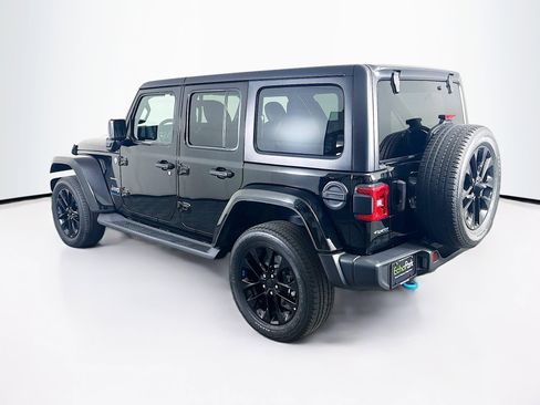 Used 2023 Jeep Wrangler Sahara image 5