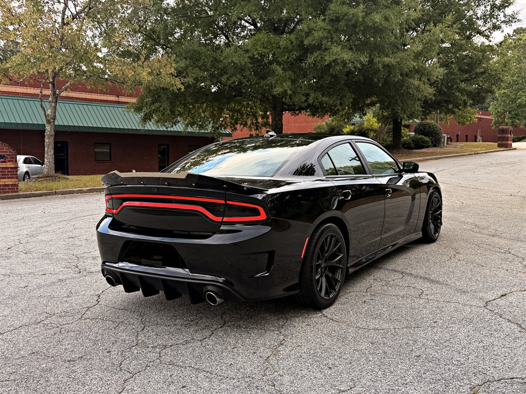 Used 2017 Dodge Charger R/T Scat Pack RWD image 5