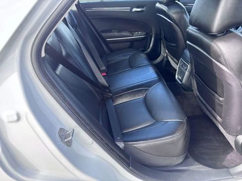 Used 2019 Chrysler 300 Touring L w/ Quick Order Package 22F AWD/4WD image 29