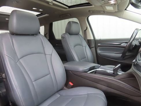 Used 2021 Buick Enclave Premium w/ Sun and Sites Package image 26