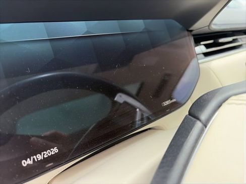 Used 2023 Land Rover Range Rover SE AWD/4WD image 6