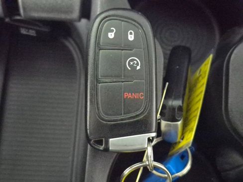 Used 2017 RAM 1500 Laramie w/ Convenience Group image 26