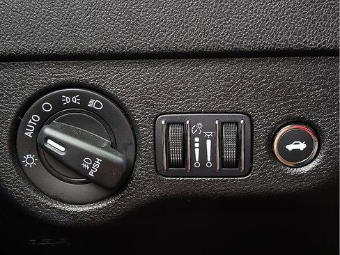 Used 2023 Dodge Charger SXT w/ Cold Weather Package AWD/4WD image 17
