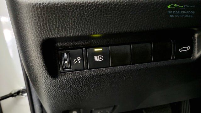Used 2021 Toyota RAV4 XLE Premium AWD/4WD image 51