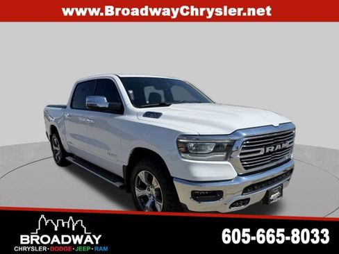 Used 2024 RAM 1500 Laramie AWD/4WD image 1
