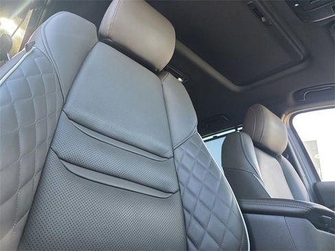 Used 2023 MAZDA CX-9 Signature image 18