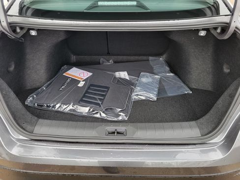 New 2026 Nissan Sentra SV w/ SV Convenience Package FWD image 12