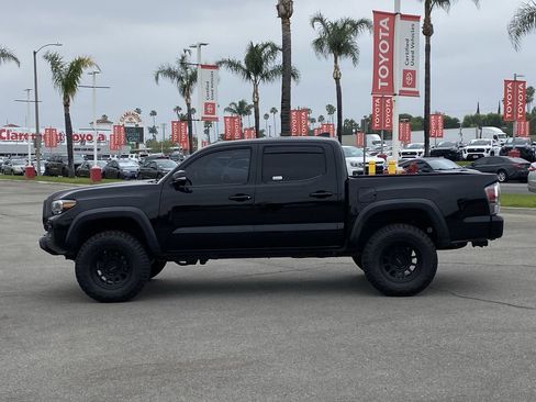 Certified 2020 Toyota Tacoma TRD Off-Road w/ TRD Premium Off Road Package image 2
