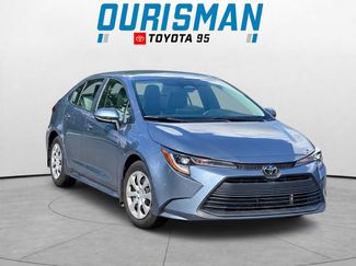 Used 2025 Toyota Corolla LE FWD video 1
