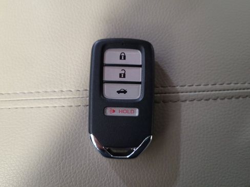 Used 2015 Honda Accord Touring image 32