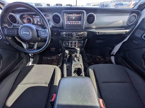 Used 2021 Jeep Gladiator Sport image 13