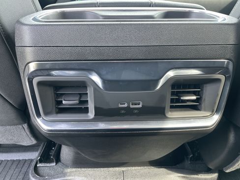Used 2025 Chevrolet Silverado 1500 LTZ AWD/4WD image 19