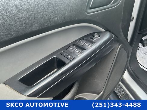 Used 2019 Chevrolet Colorado W/T w/ WT Convenience Package RWD image 22