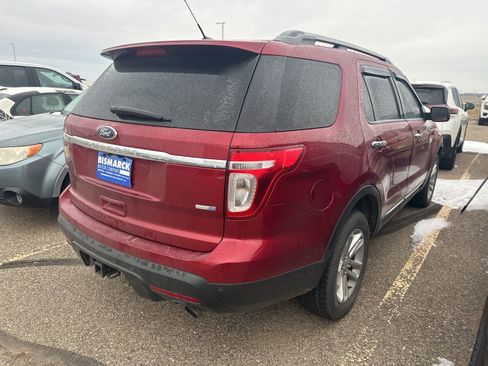 Used 2013 Ford Explorer XLT image 5