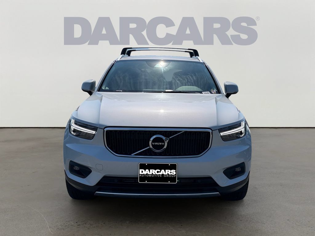 Used 2021 Volvo XC40 T5 Momentum AWD/4WD image 2
