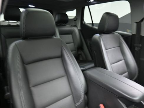 Used 2023 GMC Terrain SLT w/ Infotainment Package II image 27