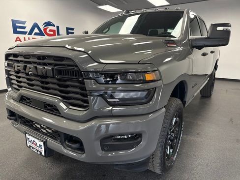 New 2026 RAM 2500 Big Horn AWD/4WD image 6