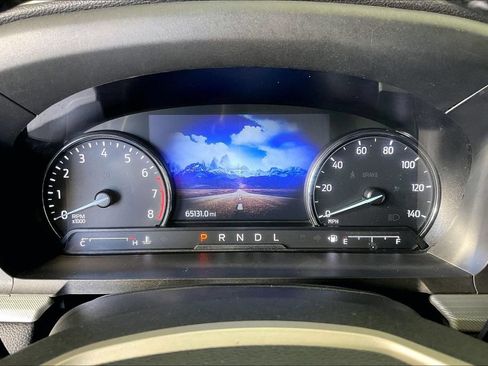 Used 2022 Ford Explorer XLT w/ Equipment Group 202A RWD image 28