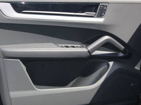 New 2026 Porsche Cayenne S AWD/4WD image 21